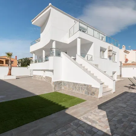 6 Bed Modern Luxury 5 Min Walk To Beach! * Torrevieja